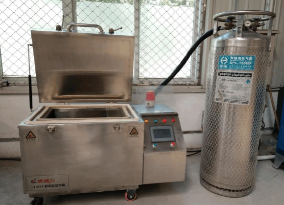 液氮低溫粉碎機 液氮低溫粉碎機